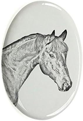 ארט דוג, מ.מ. סוס מפרץ, מצבה סגלגלה מאריחי קרמיקה עם תמונה של סוס